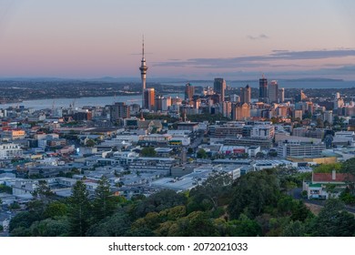 AUCKLAND, NEW ZEALAND, FEBRUARY 20, 2020: Sunrise view of Auckland from Mount Eden, New Zealand
