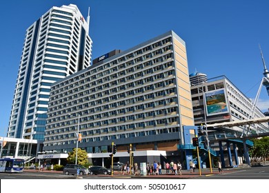 AUCKLAND, NEW ZEALAND - MARCH 14, 2015. Street View In Auckland, With People, Residential And Commercial Buildings, Commercial Properties And City Traffic.