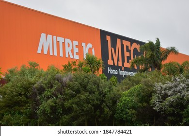 Auckland / New Zealand - November 5 2020: View Of Mitre 10 Hardware Store In Botany