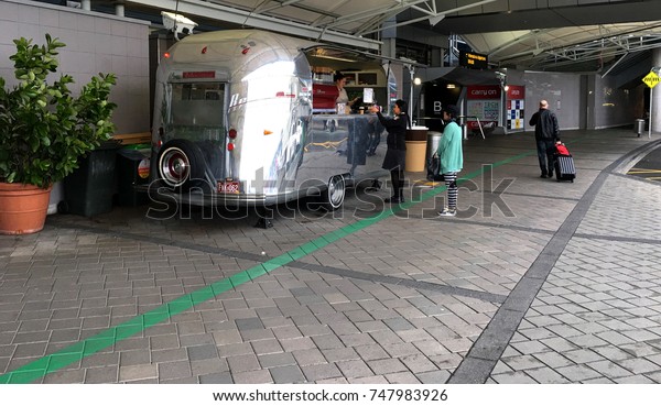 Auckland Nov 1 Vintage Trailer Foodtruck Stock Image