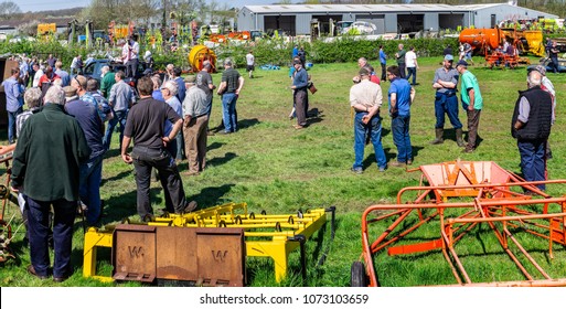 1,386 Farm Auction Images, Stock Photos & Vectors | Shutterstock