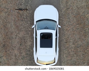 Audi Q8 Sun Roof Open 