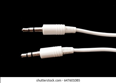 Audio stereo auxiliary input 3.5 mm 2 way white color