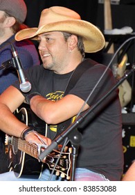 August 16, 2011 - Athens, GA - Jason Aldean. At A Benefit For The Family Of Elmer 