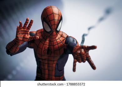 AUGUST 2 2020: Scene With Marvel Comic Superhero Spiderman Shooting A Web - Hasbro Marvel Legends Figure