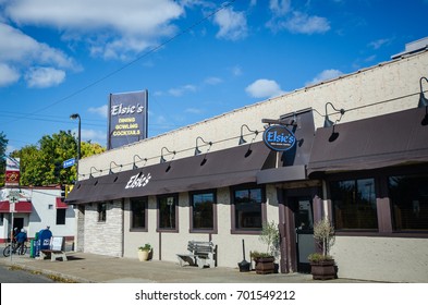 AUGUST 6 2017 - MINNEAPOLIS, MINNESOTA: Exterior View Of Elsie's Bowling Alley In Northeast Minneapolis. This Is A Restaurant, Bar And Bowling Alley With16 Lanes, Plus TVs & A Menu Of American Food.