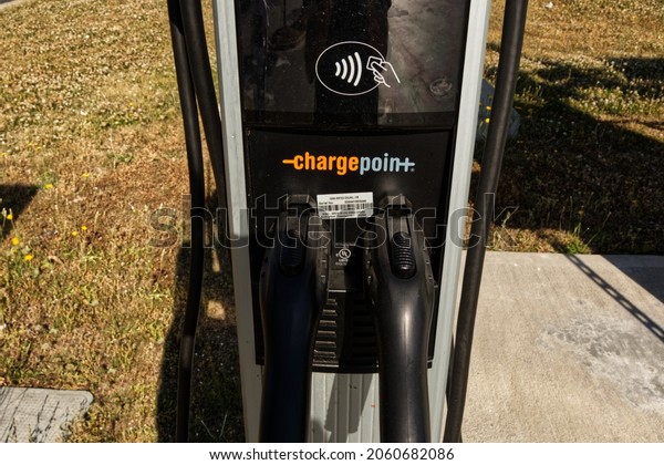 Augusta, Ga USA - 04\
22 21:  Car EV charging station by Georgia Power Chargepoint logo\
Washington Road  