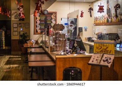 Augusta, Ga USA - 11 22 20: Cold Stone Ice Cream Parlor  Interior 