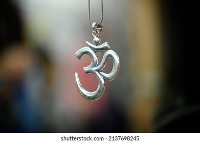 The AUM symbol symbolizes the Universe and the ultimate reality. It is the most important Hindu symbol