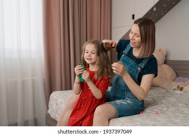 Aunt Spends Time With Her Niece