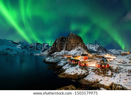 Aurora borealis over Hamnoy in Norway 商業照片 © 