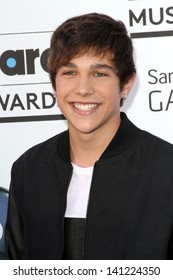 Austin Mahone At The 2013 Billboard Music Awards Arrivals, MGM Grand, Las Vegas, NV 05-19-13