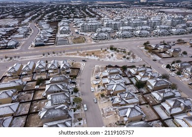 Austin Texas Suburb Neighborhood Covered In Ice And Snow After Winter Storm 2022 Covers Central Texas In A Cold Deep Freeze