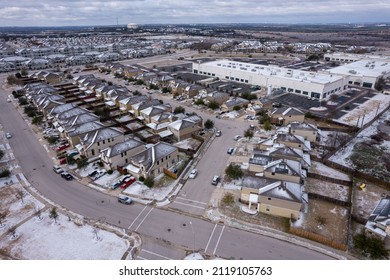 Austin Texas Suburb Neighborhood Covered In Ice And Snow After Winter Storm 2022 Covers Central Texas In A Cold Deep Freeze