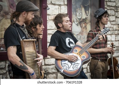 AUSTIN,TEXAS (USA) - MARCH 2011: Street Folk Band Playing On Congress Avenue