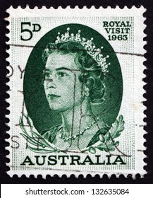 AUSTRALIA - CIRCA 1963: A Stamp Printed In The Australia Shows Elizabeth II, Visit Of Elizabeth II And Prince Philip, Circa 1963