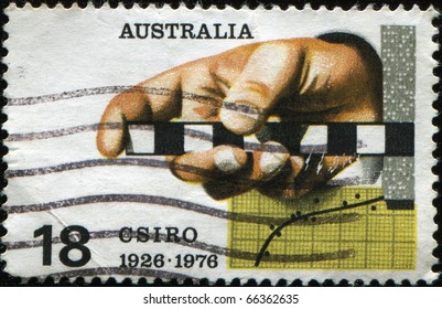 AUSTRALIA - CIRCA 1976: A Stamp Printed In Australia Honoring 50 Years Of Commonwealth Scientific And Industrial Research Organisation, Circa 1976