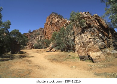 Australia, Jessie Gap (Atherrke) in East Mac Donnell Range national park, a sacred site for Arrernte Aborigines