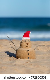 Australian Christmas Sandman On The Iconic Bondi Beach In Sydney