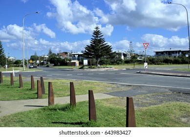 Australian City Street View Of Roundabout In Coffs Harbour . Australian City Road At Traffic Roundabout.