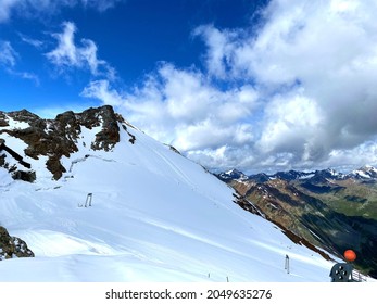 Sölden, Austria, 05.08.2021, Rettenbach Glacier, View On The Ötztal Alps