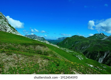 Berge Wolken Osterreich Bilder Stockfotos Und Vektorgrafiken Shutterstock