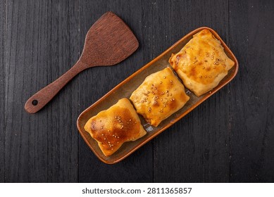 Authentic Xinjiang Roasted Mutton Buns, Clay Oven Baked Samsa Pastry with Meat Filling