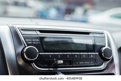 Auto audio control buttons