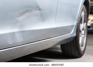 Auto body repair series : Dented car door