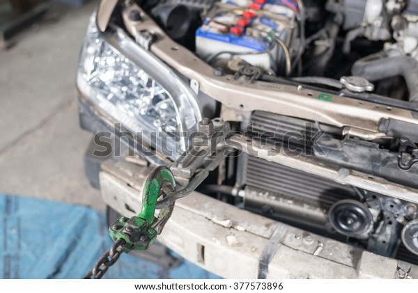 Auto body repair series :\
Pulling