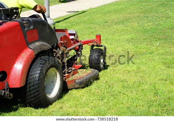 Auto Lawn\
Mower. Lawn Care. Riding Mower.\
Grass