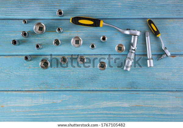 Auto mechanic tool kit has prepared tools hexagon
set wrenches for repair
