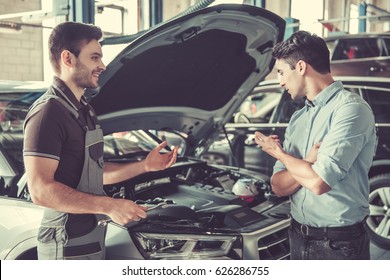 1,411 Mechanic Talking Client Images, Stock Photos & Vectors | Shutterstock