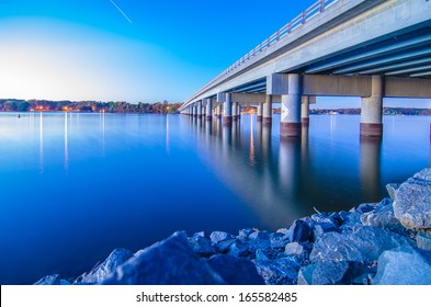 Auto Traffic Bridge Connecting Land Over Lake Wylie Nc And Sc