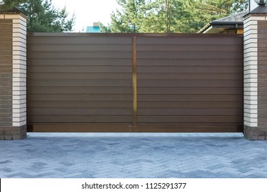 Automatic Brown Gate In Cottage