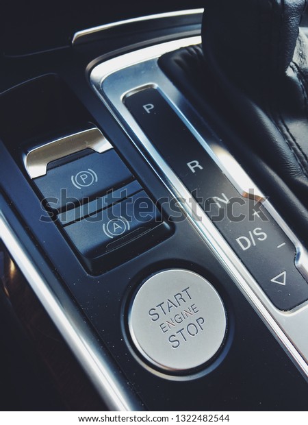 Automatic gearbox in\
car