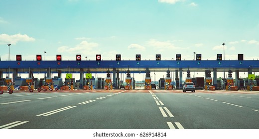 automatic point of payment on a toll road. turnpike - Shutterstock ID 626914814