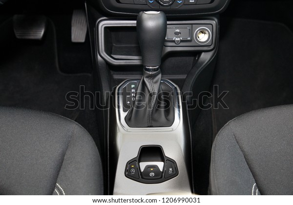 automatic\
transmission gear of car, car\
interior