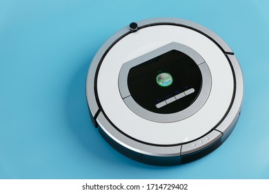 Automatic vacuum cleaner. Wireless Vacuum Cleaner. Smart cleaning technology isolated. Round. Top view.