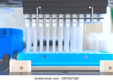 59 Robotic Pipet Images, Stock Photos & Vectors | Shutterstock