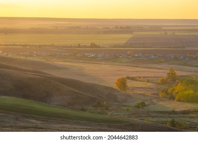 Autumn Landscape, Deciduous Forest. Our Autumn Photo Gallery Is Full Of Landscapes Showcasing Beautiful Autumn Colors From Many Areas