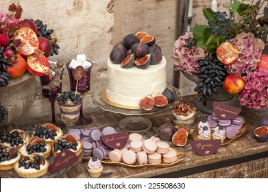 Autumn Wedding Sweet Bar. Cake, Cupcakes, Sweetness And Flowers.