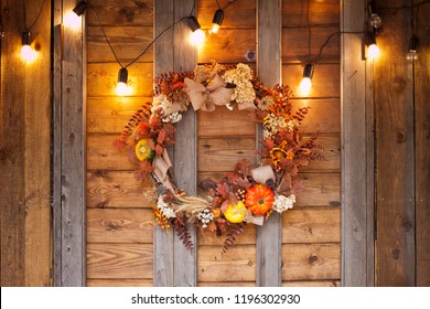 Autumn wreath of leaves and berries. Autumn decor, fall mood, autumn still life.