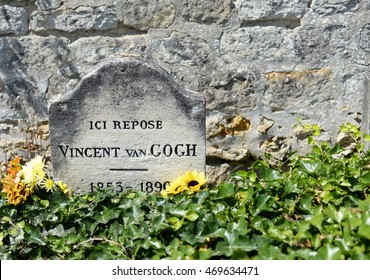 AUVERS-SUR-OISE, FRANCE - JULY 14, 2016: Grave of the famous Dutch post-impressionist painter Vincent Van Gogh (1853-1890) who was psychotic and shot himself at the age of 37
