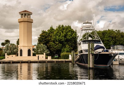 Aventura, Miami, Florida. USA - October 24, 2022: Landscape With The Lighthouse And The Boat In Waterway Marina, Aventura