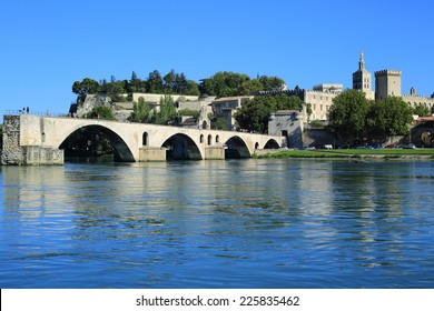  Avignon Bridge with Popes Palace, Pont Saint-Benezet, Provence, France 