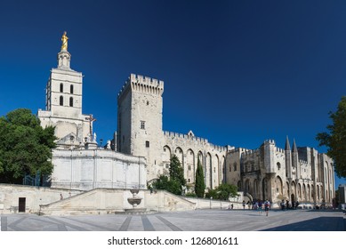Avignon pope's palace