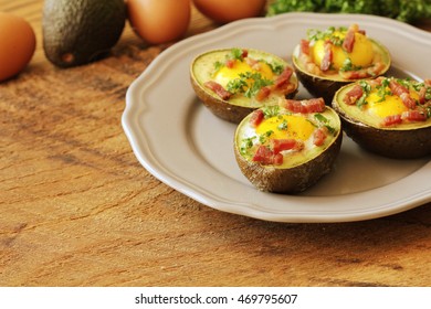 Avocado Egg Boats With Bacon