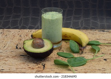 Avocado Spinach Banana Smoothie