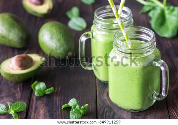 Avocado and spinach\
smoothies